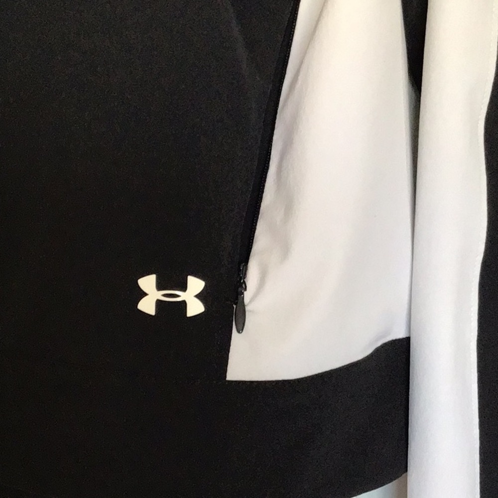 UNDER Armour Heat Gear Jacket - Picture 4 of 9